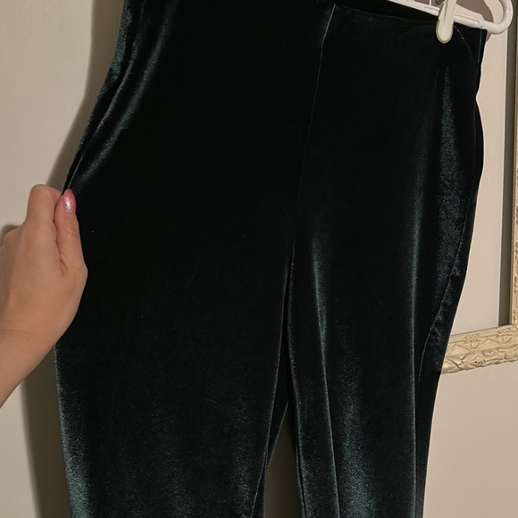 ANNE KLEIN | Velour Elegant Forest Green Velvet Pants - Picture 4 of 10